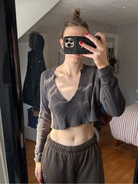 BDG cropped long sleeve